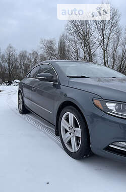 Купе Volkswagen CC / Passat CC 2013 в Киеве