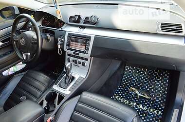 Седан Volkswagen CC / Passat CC 2013 в 