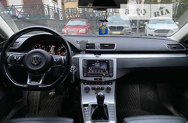 Седан Volkswagen CC / Passat CC 2013 в Киеве