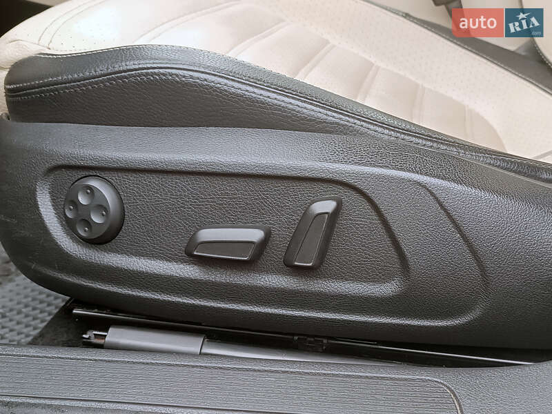 Купе Volkswagen CC / Passat CC 2011 в Одессе
