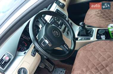Купе Volkswagen CC / Passat CC 2012 в 