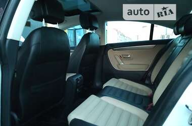 Седан Volkswagen CC / Passat CC 2012 в 
