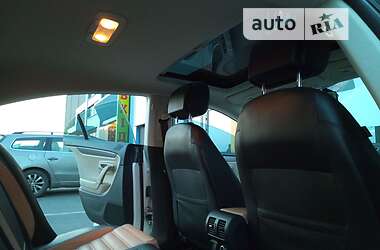 Седан Volkswagen CC / Passat CC 2012 в 