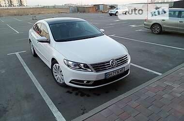 Седан Volkswagen CC / Passat CC 2012 в 