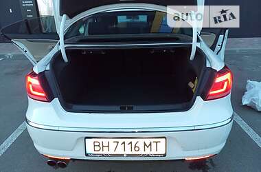 Седан Volkswagen CC / Passat CC 2012 в 
