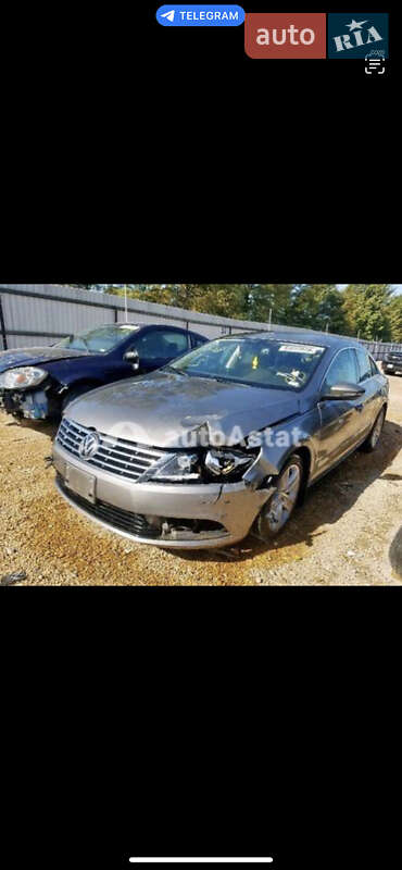 Седан Volkswagen CC / Passat CC 2013 в Киеве