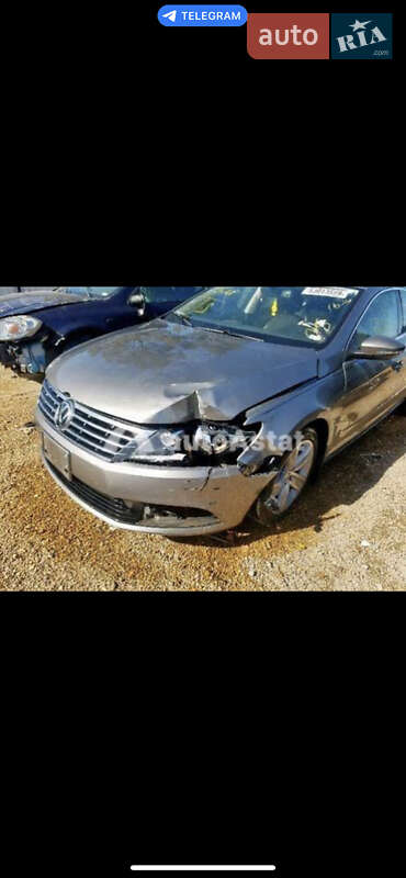 Седан Volkswagen CC / Passat CC 2013 в Киеве