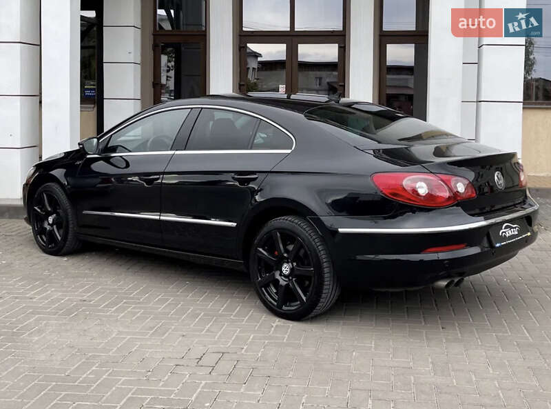 Купе Volkswagen CC / Passat CC 2009 в Чернівцях