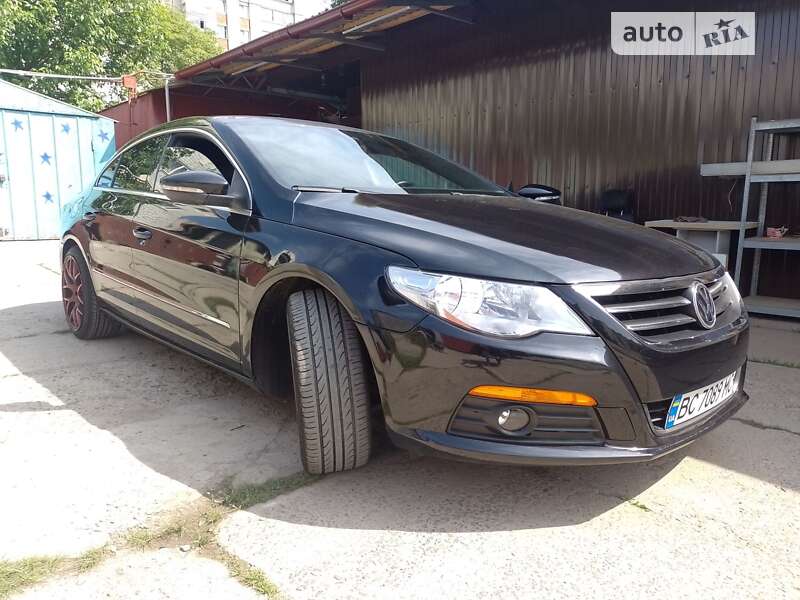 Купе Volkswagen CC / Passat CC 2010 в Львове