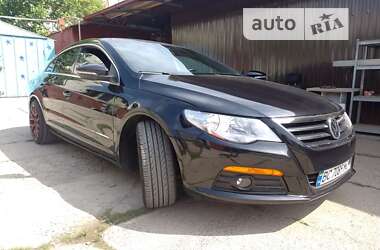 Купе Volkswagen CC / Passat CC 2010 в 