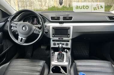 Купе Volkswagen CC / Passat CC 2013 в Львове