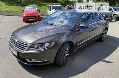 Купе Volkswagen CC / Passat CC 2012 в Киеве