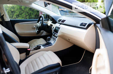 Купе Volkswagen CC / Passat CC 2012 в 