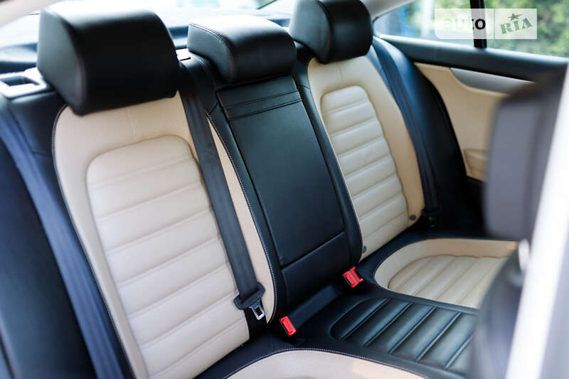 Купе Volkswagen CC / Passat CC 2012 в Львове