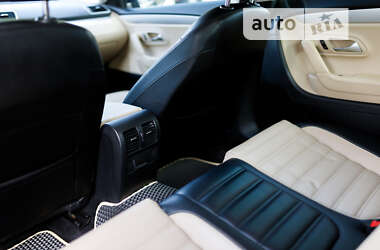 Купе Volkswagen CC / Passat CC 2012 в 