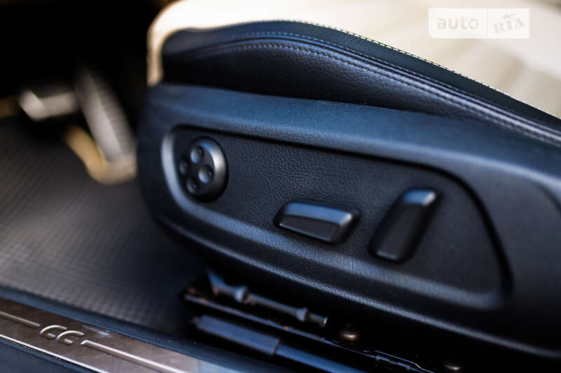 Купе Volkswagen CC / Passat CC 2012 в Львове