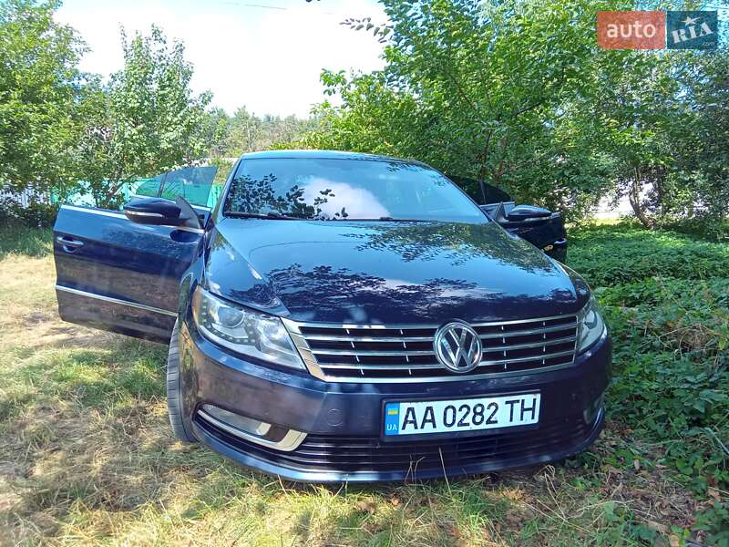 Купе Volkswagen CC / Passat CC 2014 в Києві