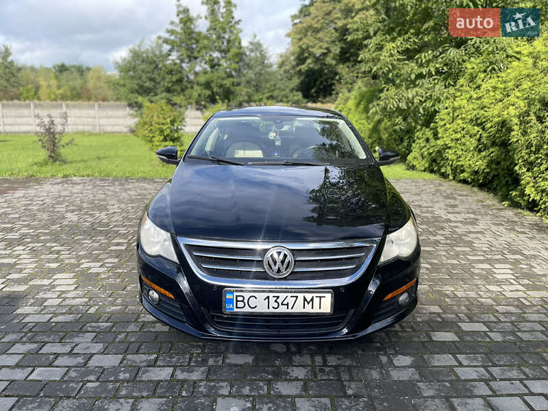 Купе Volkswagen CC / Passat CC 2009 в Самборі