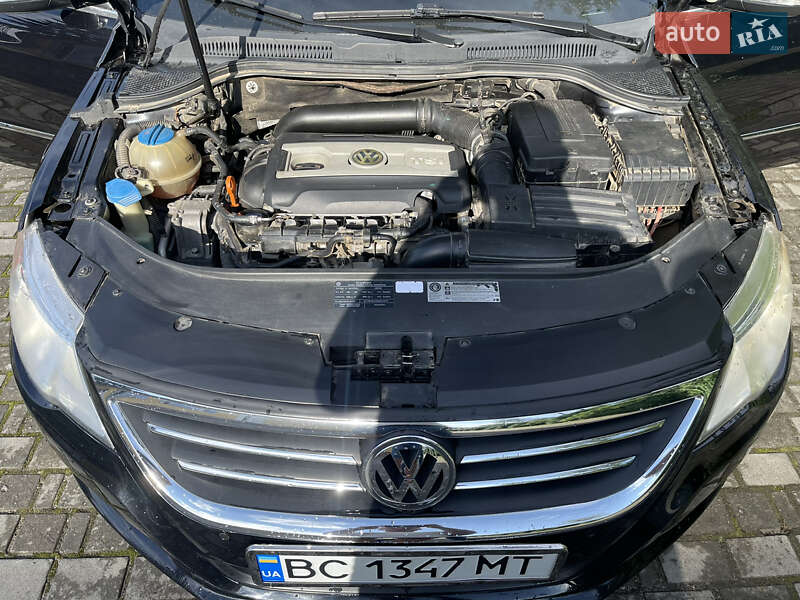 Купе Volkswagen CC / Passat CC 2009 в Самборе