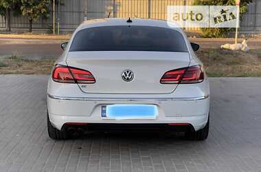 Купе Volkswagen CC / Passat CC 2015 в Киеве