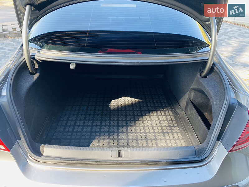 Купе Volkswagen CC / Passat CC 2012 в Харькове