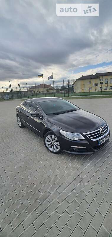 Купе Volkswagen CC / Passat CC 2009 в Бучачі