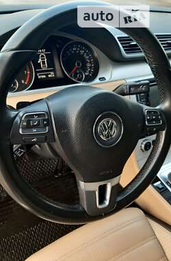 Купе Volkswagen CC / Passat CC 2015 в Черкасах