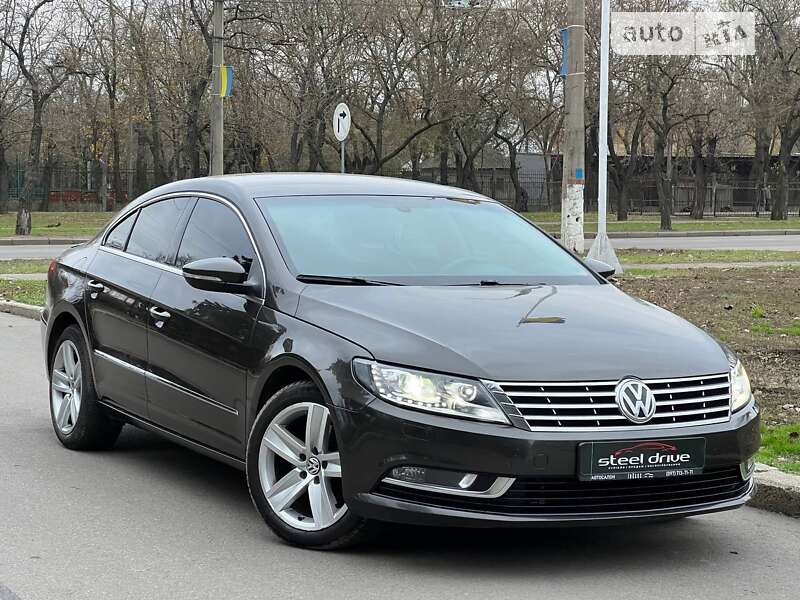 Купе Volkswagen CC / Passat CC 2013 в Николаеве