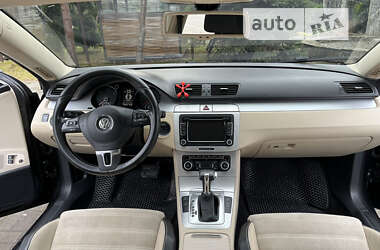 Купе Volkswagen CC / Passat CC 2009 в Дрогобыче
