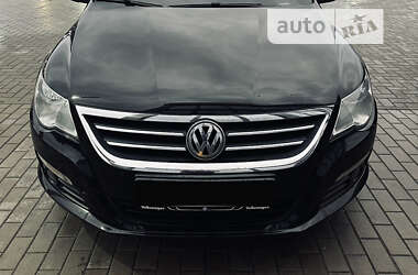 Купе Volkswagen CC / Passat CC 2010 в Сумах