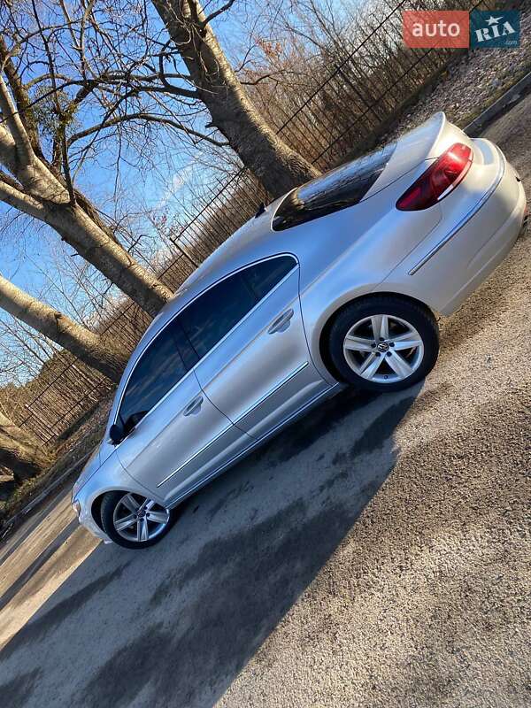 Купе Volkswagen CC / Passat CC 2012 в Умани