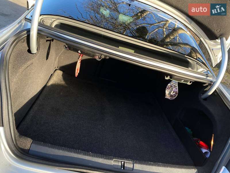 Купе Volkswagen CC / Passat CC 2012 в Умани