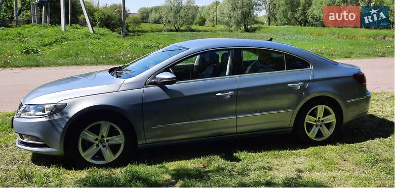 Купе Volkswagen CC / Passat CC 2012 в Киеве