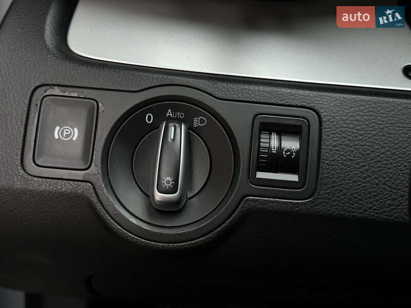 Купе Volkswagen CC / Passat CC 2010 в Надворной