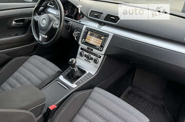 Купе Volkswagen CC / Passat CC 2013 в Черновцах