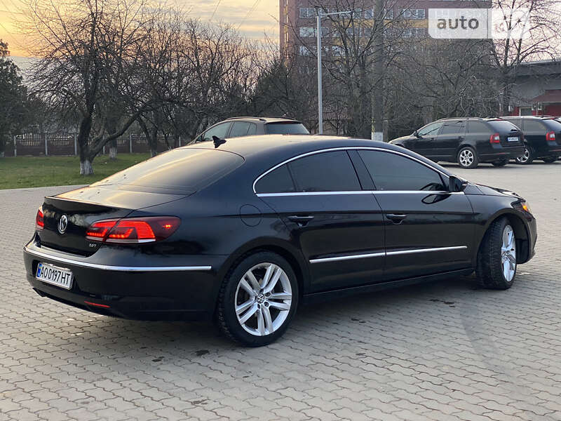 Купе Volkswagen CC / Passat CC 2012 в Ужгороде