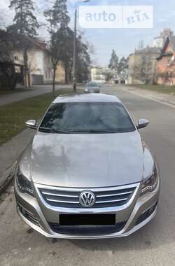 Купе Volkswagen CC / Passat CC 2010 в Киеве