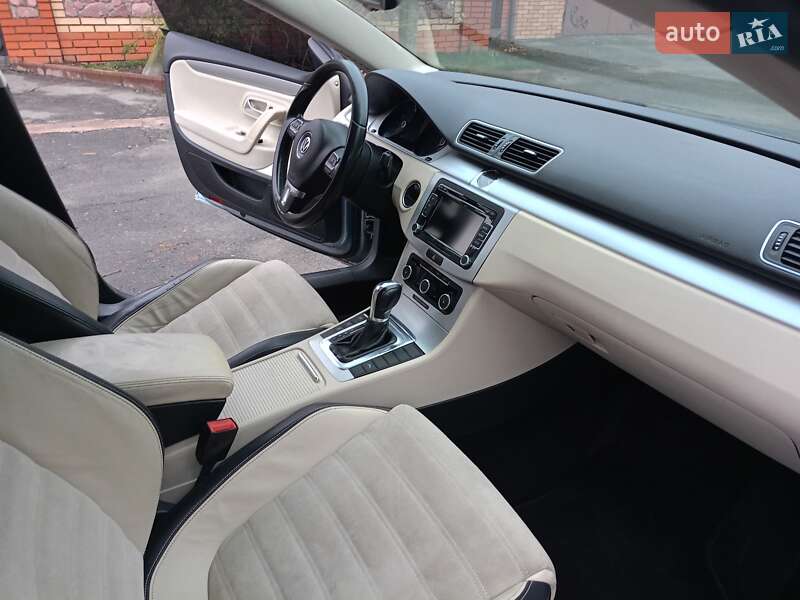 Купе Volkswagen CC / Passat CC 2011 в Конотопе