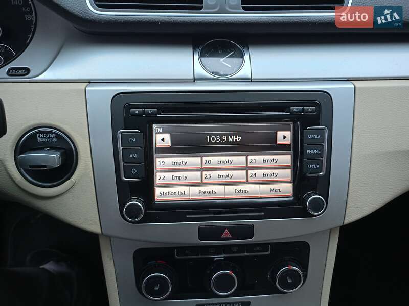 Купе Volkswagen CC / Passat CC 2011 в Конотопе