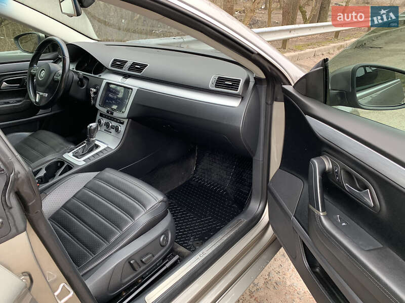 Купе Volkswagen CC / Passat CC 2012 в Житомире