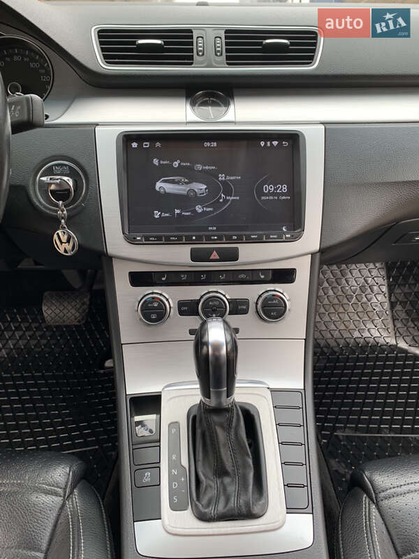 Купе Volkswagen CC / Passat CC 2012 в Житомире