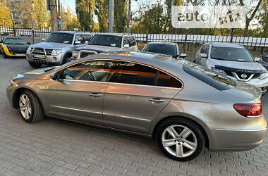 Купе Volkswagen CC / Passat CC 2013 в Миколаєві