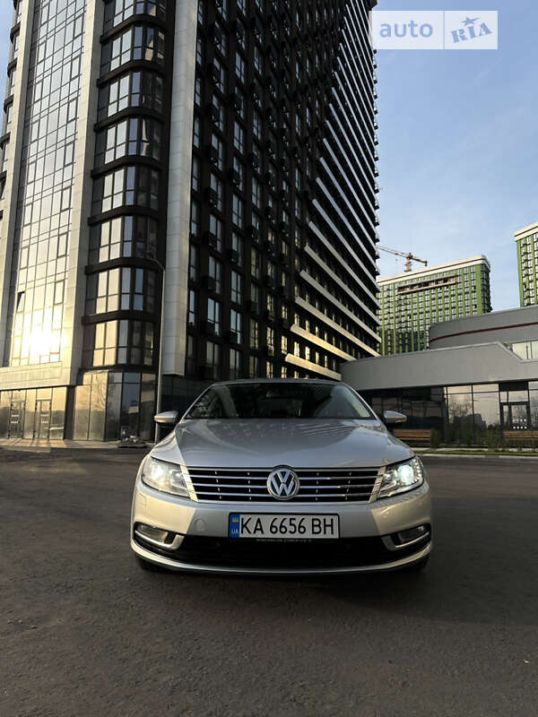 Купе Volkswagen CC / Passat CC 2013 в Киеве