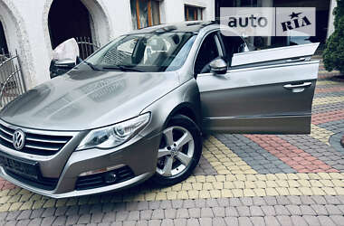 Купе Volkswagen CC / Passat CC 2010 в Тячеве