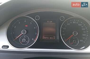 Купе Volkswagen CC / Passat CC 2013 в 
