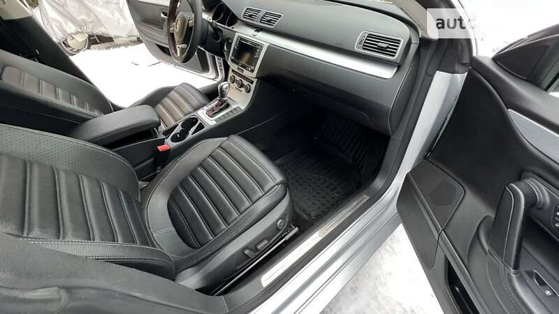 Купе Volkswagen CC / Passat CC 2015 в Самборе