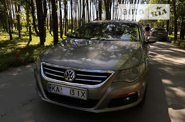 Купе Volkswagen CC / Passat CC 2010 в Києві