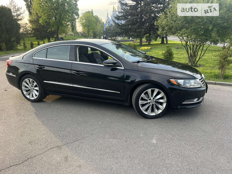 Купе Volkswagen CC / Passat CC 2012 в Виннице