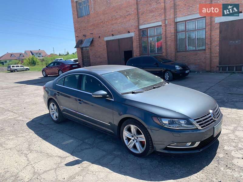 Купе Volkswagen CC / Passat CC 2012 в 