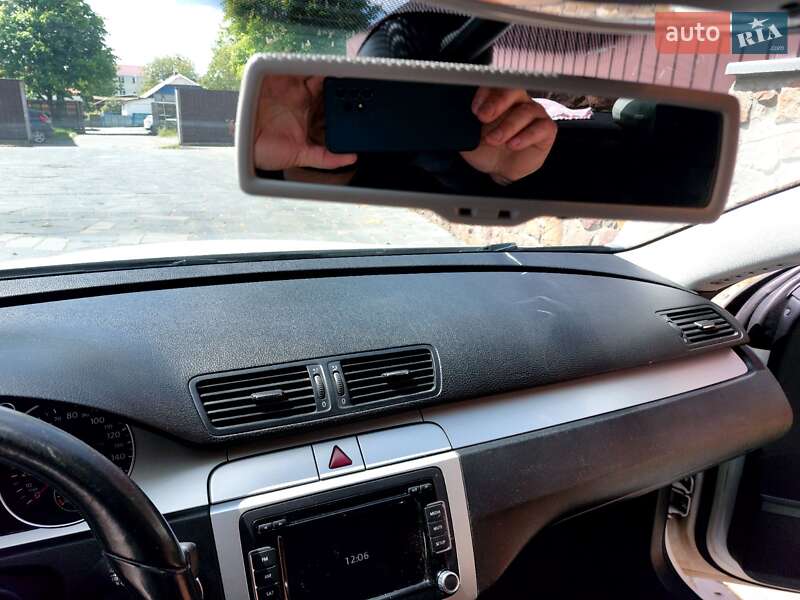 Купе Volkswagen CC / Passat CC 2010 в Малине